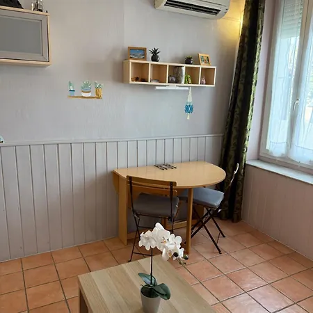 Joli Climatise Bord De Emplacement Ideal