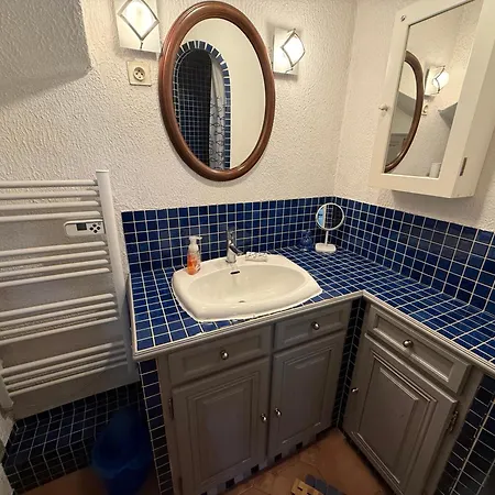 Apartment Joli Climatise Bord De Emplacement Ideal *