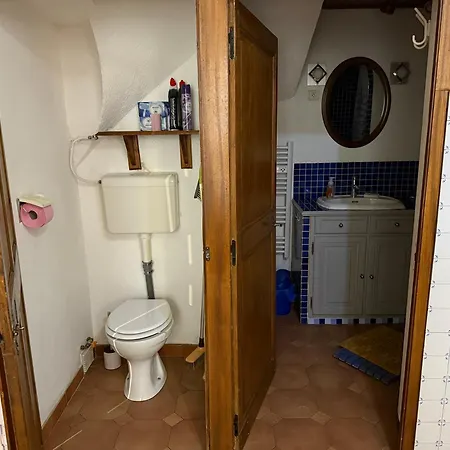 Apartment Joli Climatise Bord De Emplacement Ideal