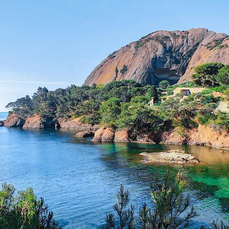 Apartment Joli Climatise Bord De Emplacement Ideal