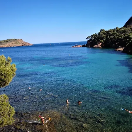 Joli Climatise Bord De Emplacement Ideal * La Ciotat